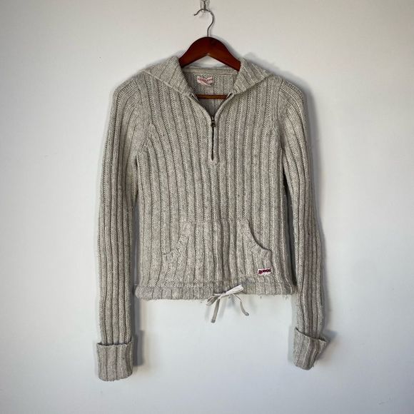 Guess Y2K Hooded Sweater Sz Medium (fits small) - Picture 1 of 6